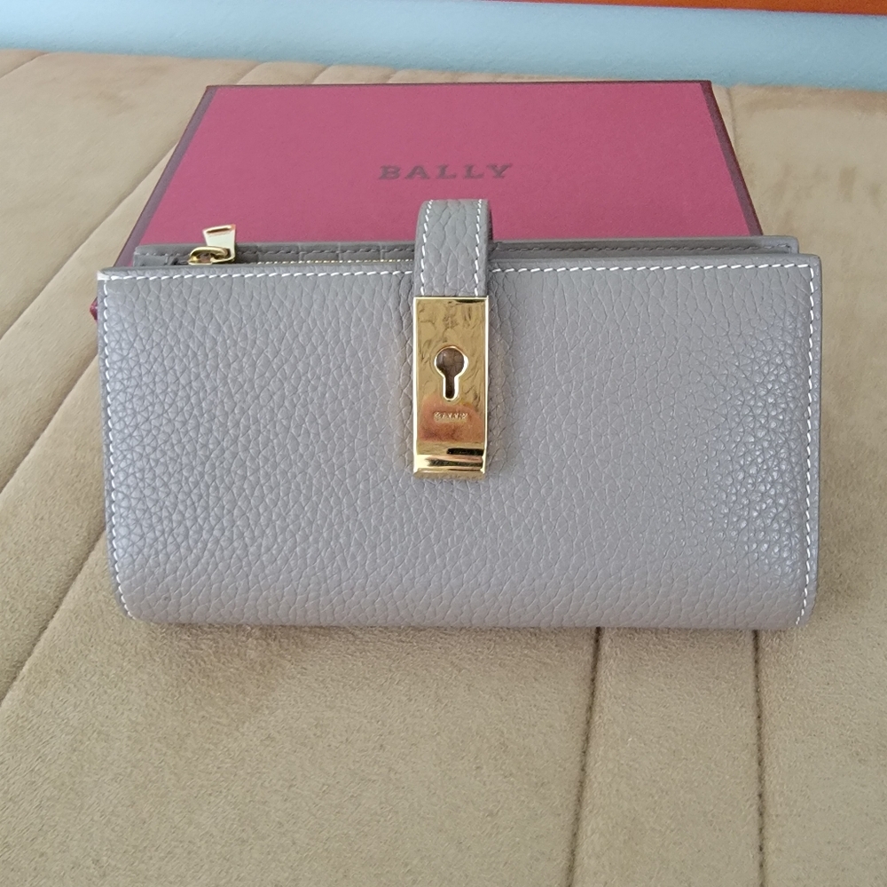 Bally Wallet - image 1